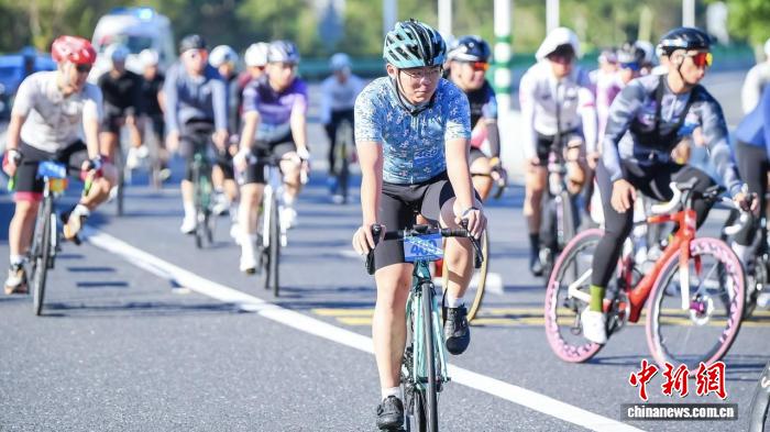 500骑手启程骑聚梅州骑行活动 感受客家文化与生