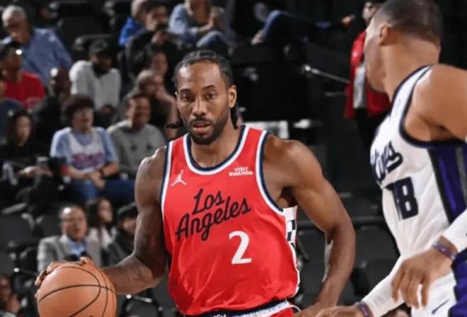 伦纳德左脚踝扭伤快船惨败国王 球队面临关键挑