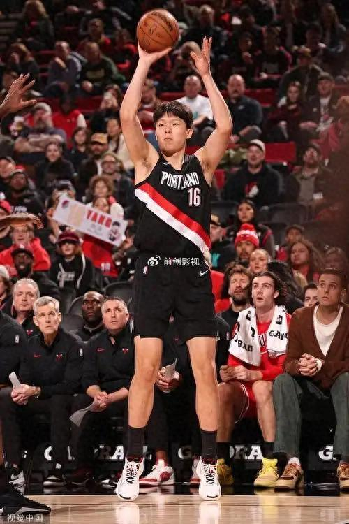 杨瀚森爆发砍下21+9+6！混音队双杀太阳终结连败